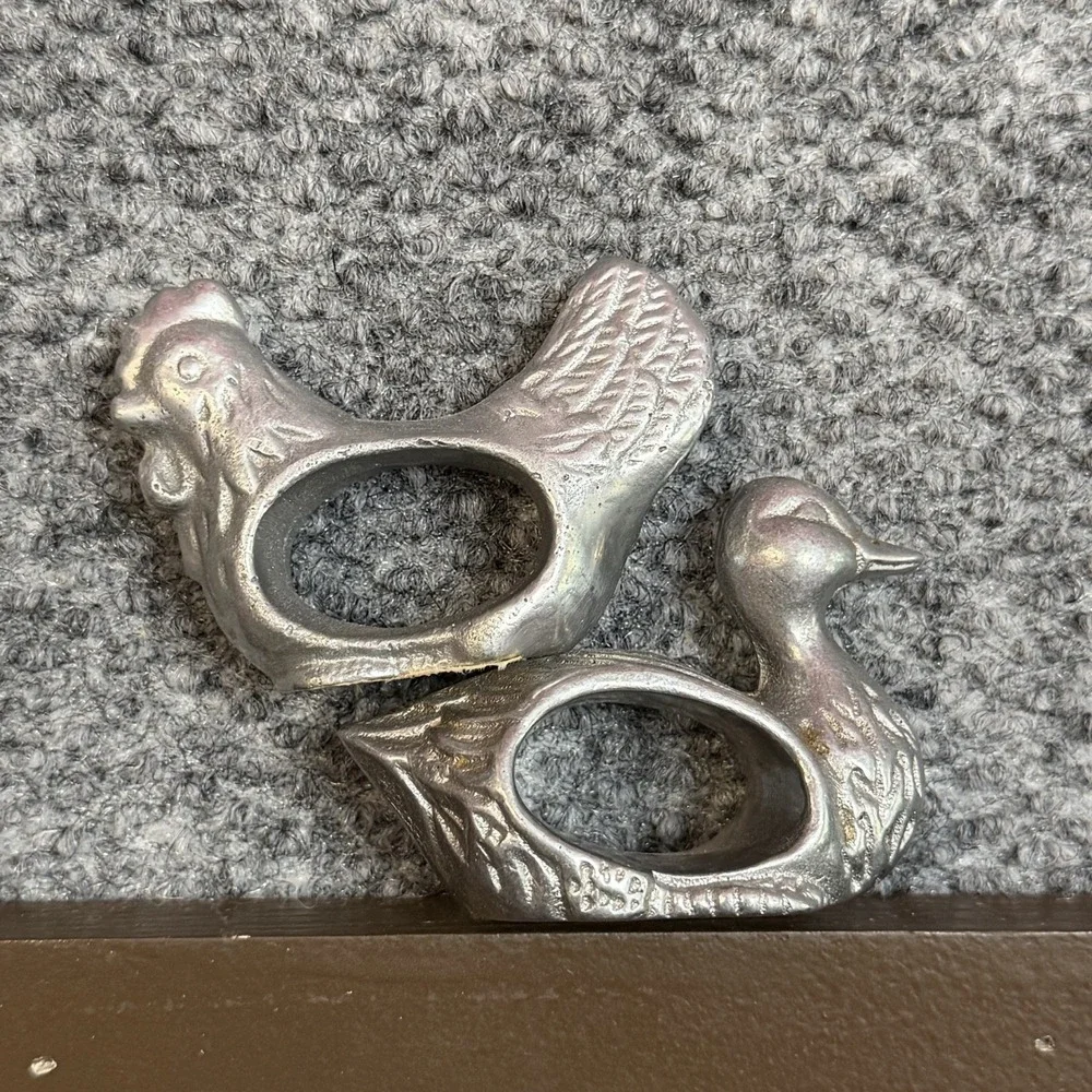Vintage Pewter Metal Napkin Rings Set Of 2 Duck And Rooster